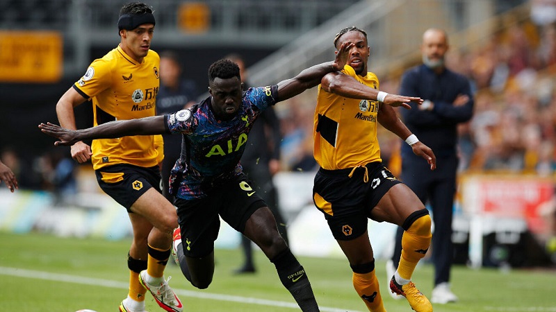 Soi kèo châu Á, kèo chấp Wolves vs Tottenham